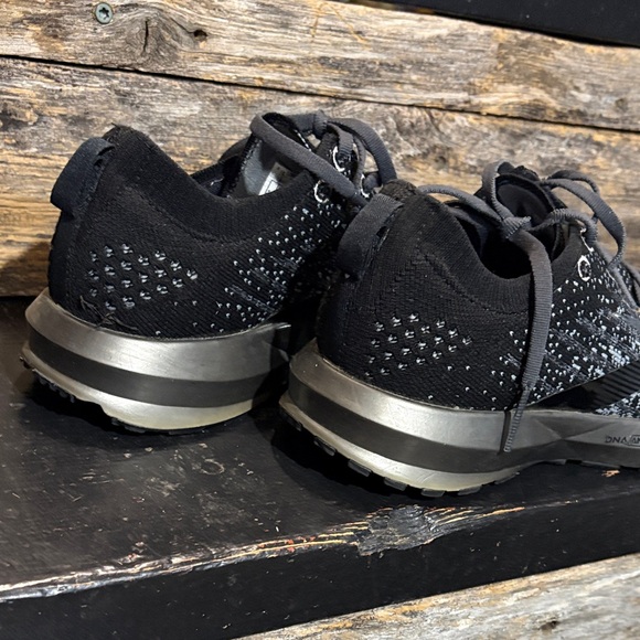 Brooks Levitate 3 Black and Gray Athletic Shoes - Picture 12 of 13